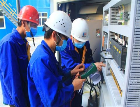 万象城,万象城（中国）公司职工在检修（三）                                      